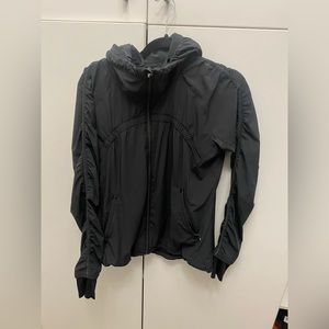 Lululemon windbreaker